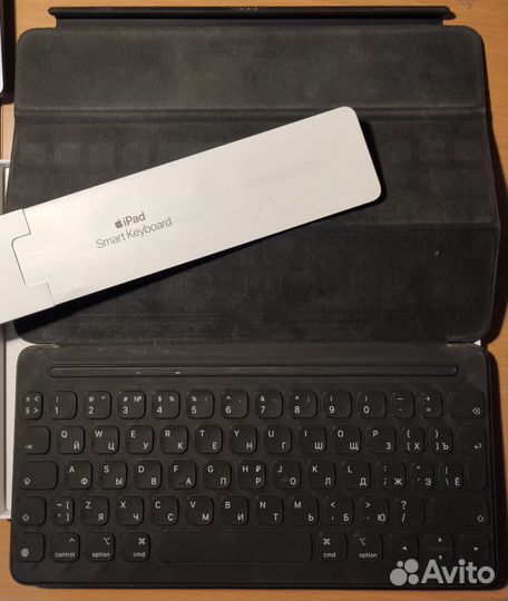 Apple Smart keyboard модель A1829