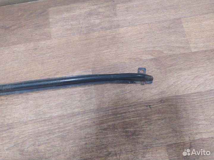 Усилитель бампера передний Volkswagen Polo хетчбек