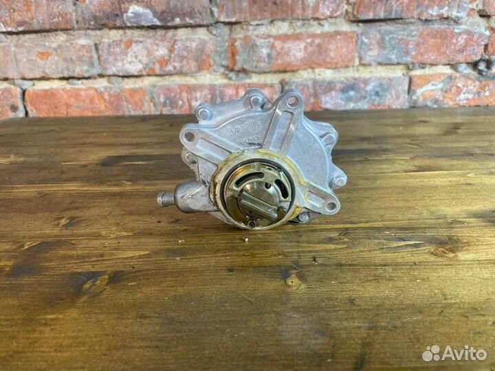 Вакуумный насос тормозов Bmw 3 E90 N46B20 11