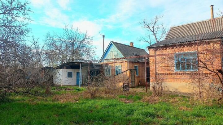 Дом 53 м² на участке 6,1 сот.