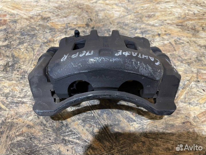 Суппорт тормозной передний правый Hyundai Santa Fe