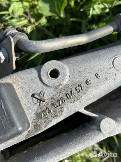 Подрамник передний mercedes w203