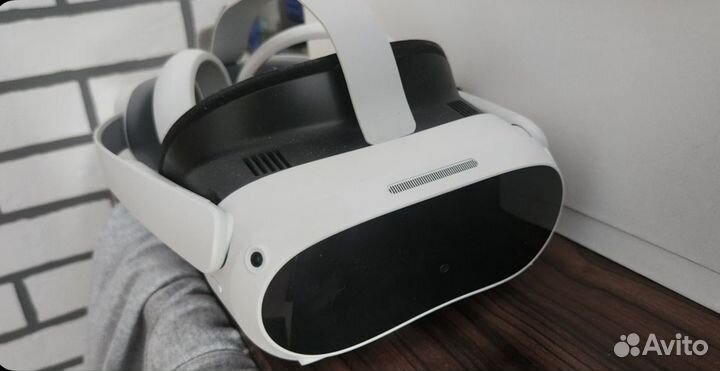 VR очки Pico 4 и аксессуары