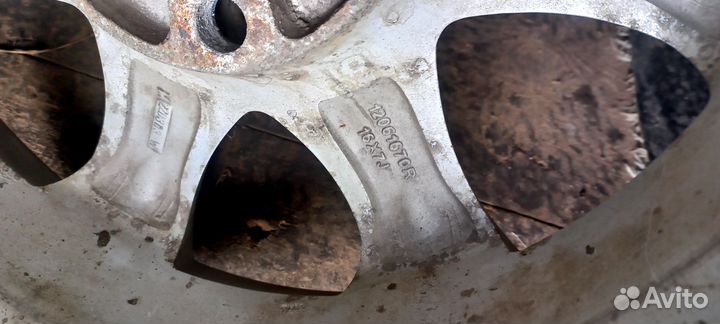 Литой диск р16