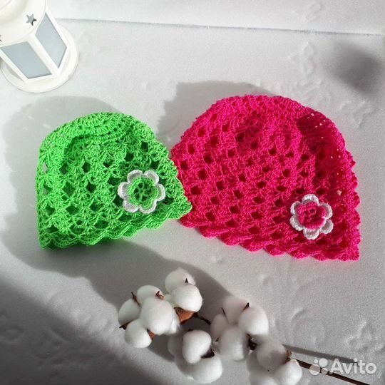 Вязаная летняя шапочка ручной работы