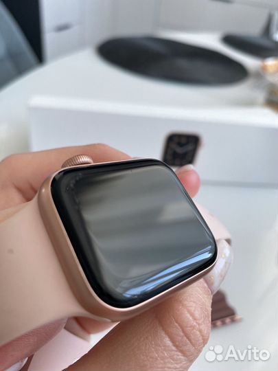 Часы Apple watch se 40 mm
