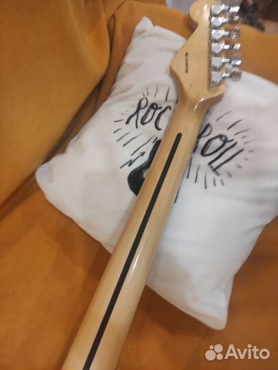 Реплика Fender Stratocaster HSS