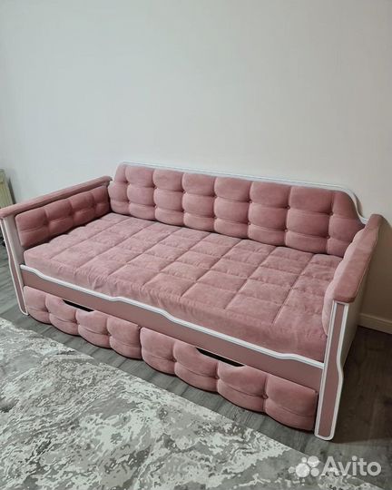 Мягкая детская кроватка спорт для мальчика