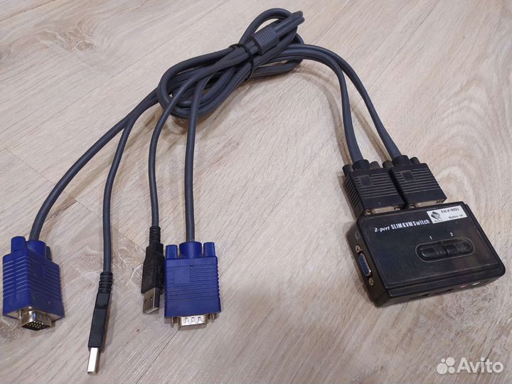 Переключатель WGA Slim KVM Switch 1902U