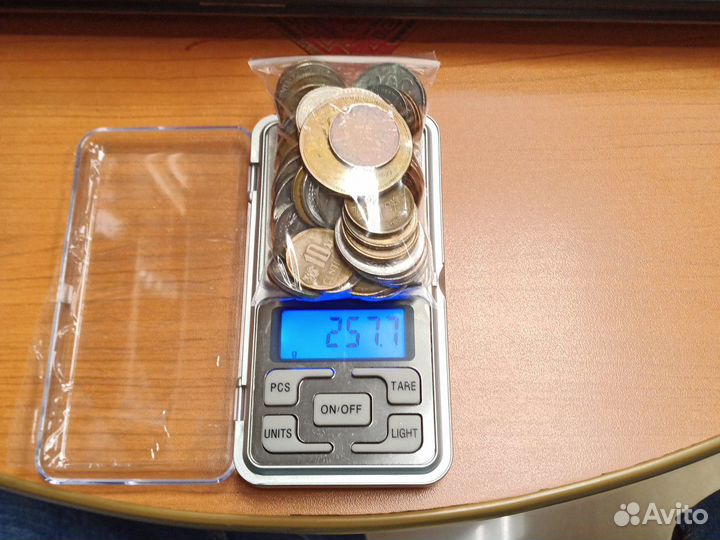 Монеты Мира Экзотика 250 грамм