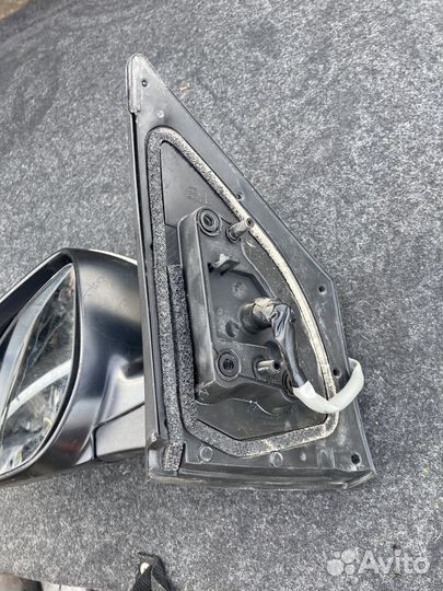 Левое боковое зеркало Toyota Corolla e 150