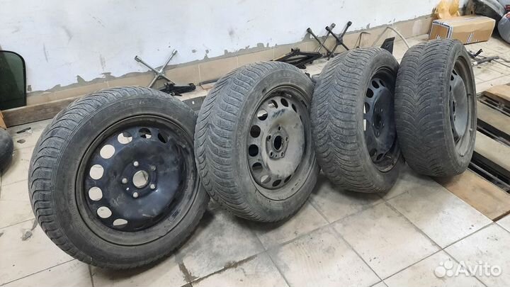 Колеса,диски штампованные r 16 Volkswagen