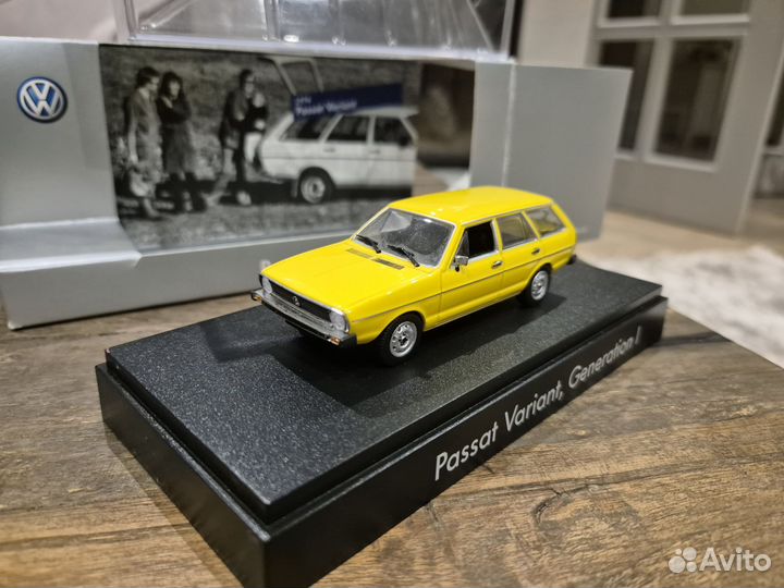 Volkswagen passat b1 1/43 Дилерский