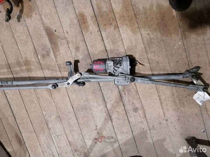 Трапеция Дворников Пежо 308