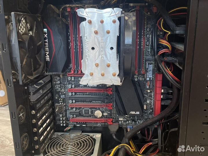 Asus rampage V extreme i7 5960x