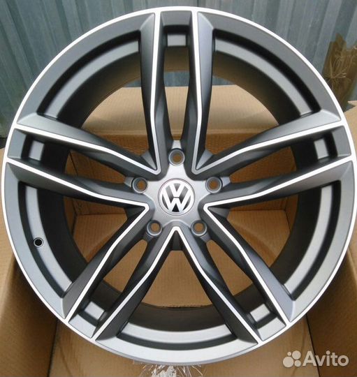 Новые диски R21 для Ауди Фольксваген