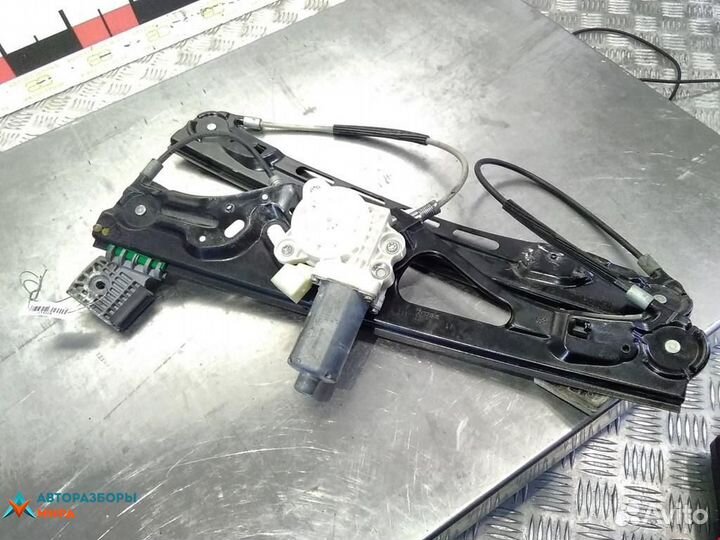 Стеклоподъемник передний левый Mercedes-Benz