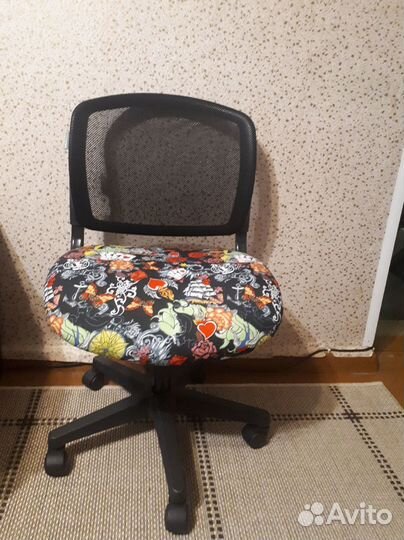 Продам компьютерное кресло