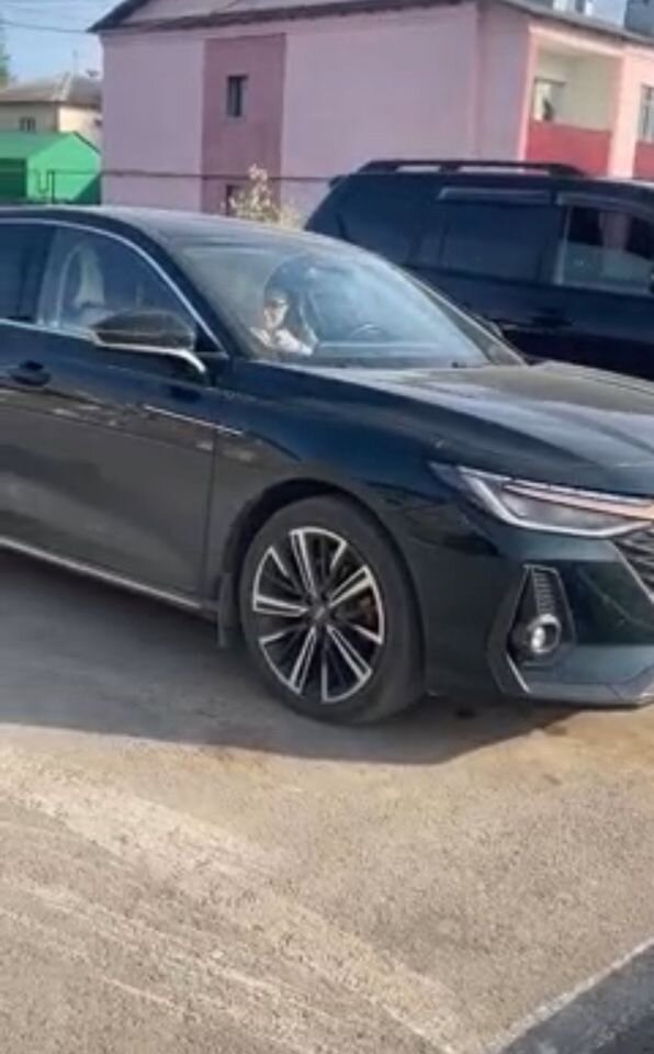 Chery Arrizo 8