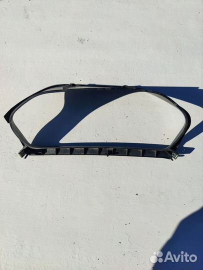 Накладка приборной панели Mitshubishi Grandis