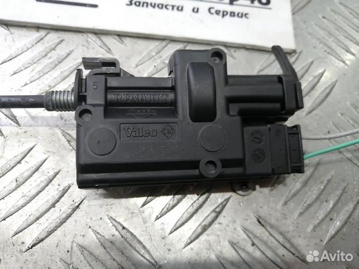 Активатор замка лючка бензобака Рено Меган 3