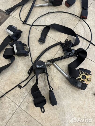 Комплект ремней безопасности W140