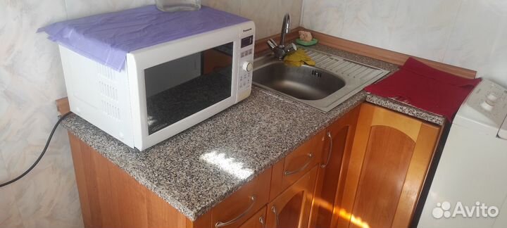 Кухонный гарнитур угловой бу для маленькой кухни
