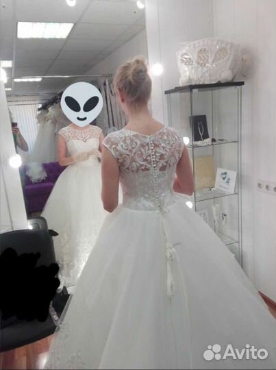 Свадебное платье