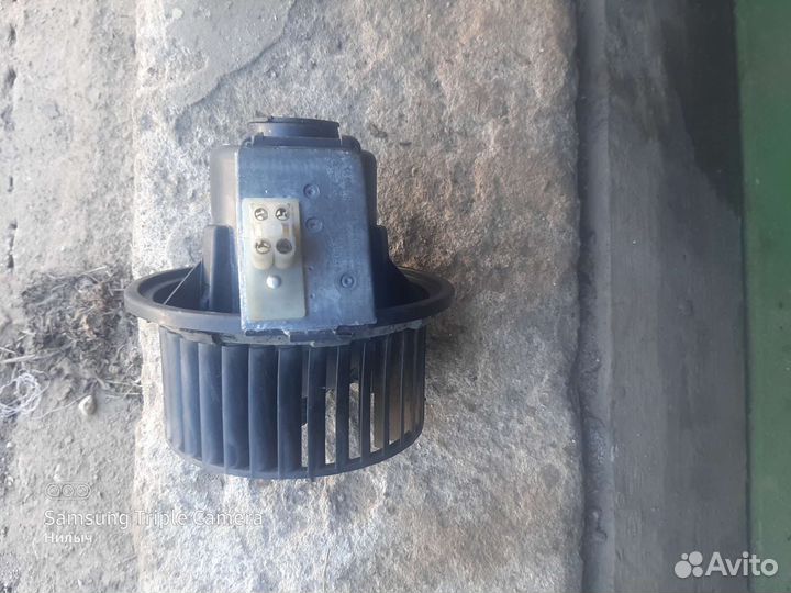 Вентилятор отопителя с мотором