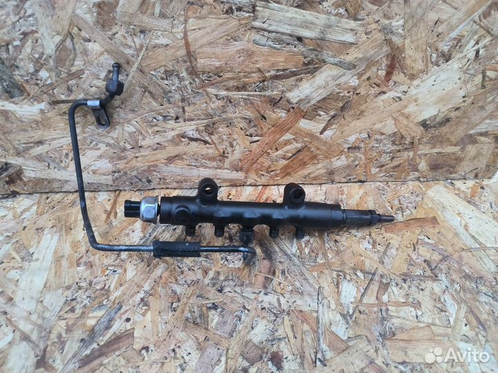 Топливная рампа Ford Transit 2006-2013