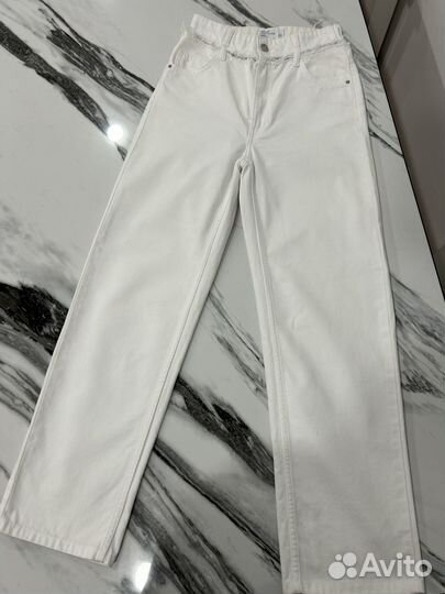 Джинсы Bershka