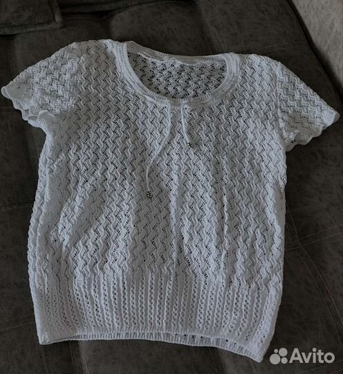 Футболка женская вязаная