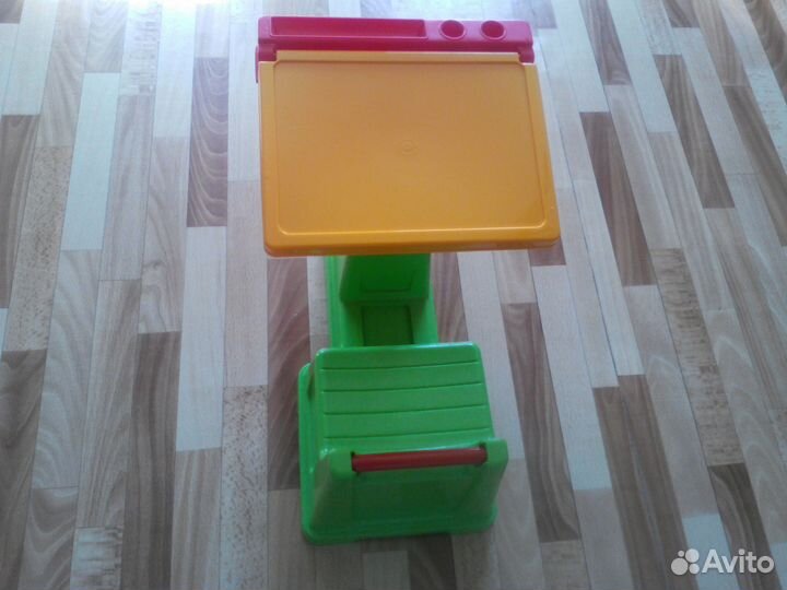 Парта детская для карапуза