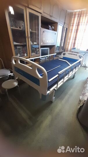 Медицинская кровать для лежачих больных
