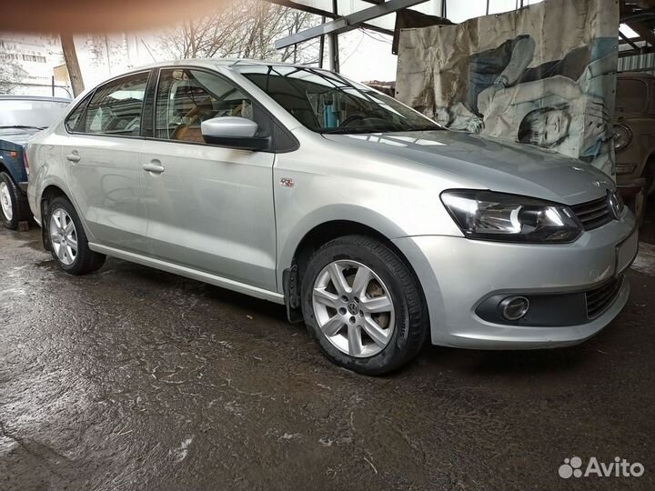 Volkswagen Polo 1.6 МТ, 2012, 109 000 км