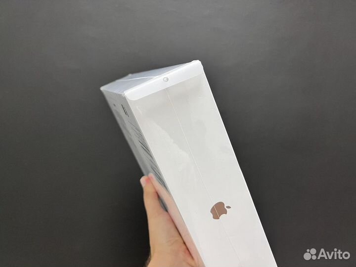 Apple MacBook Air M1 8/256Gb Gold