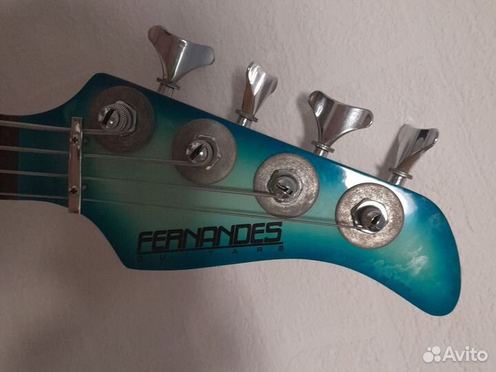 Бас гитара 4 струны