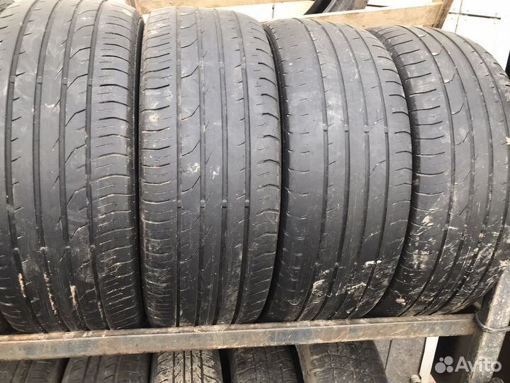 Continental ComTracWinterViking 1 215/60 R16 90G