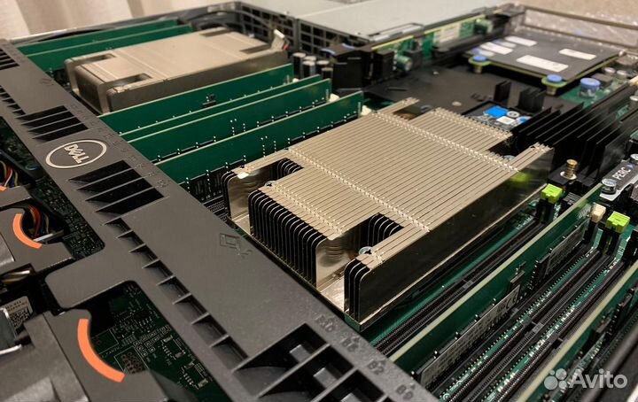 Сервер Dell R630 8SFF 2x E5-2660v4 16GB