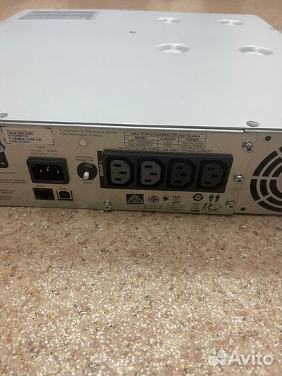 Продам ибп SMT1000RMI2U APC Smart-UPS 1000 ва