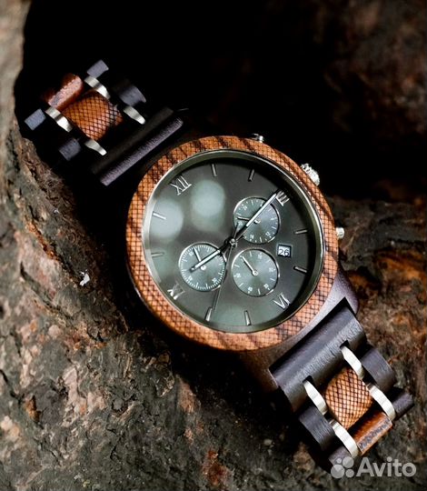 Часы из экзотической древесины - подарок мужчине