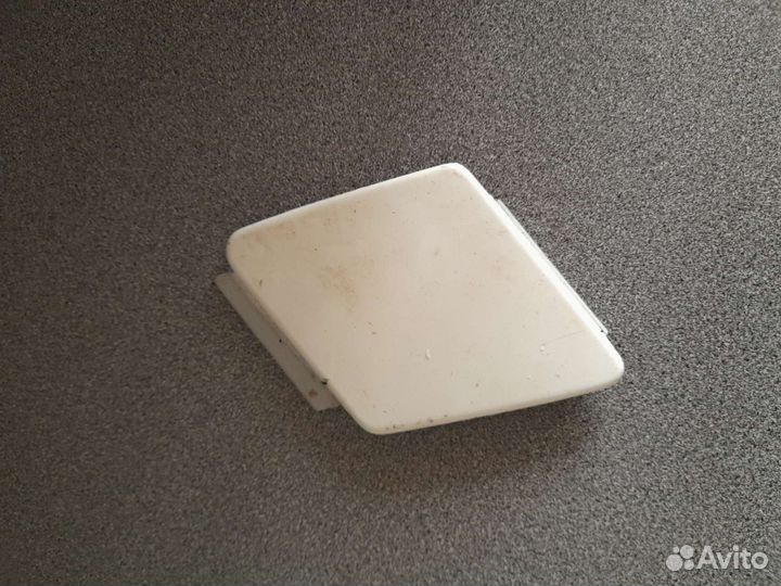 Заглушка буксировочной петли бампера юрол priora