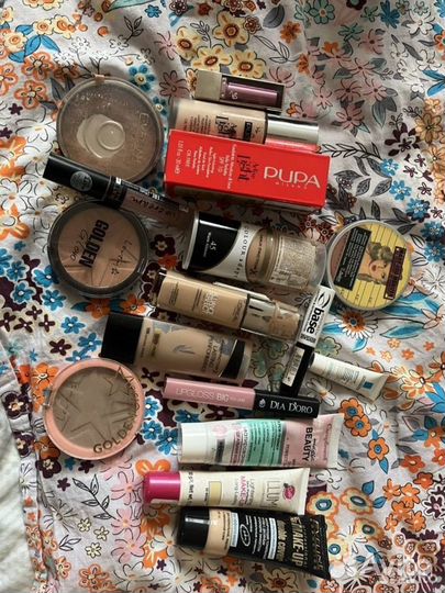 Набор косметики пакетом