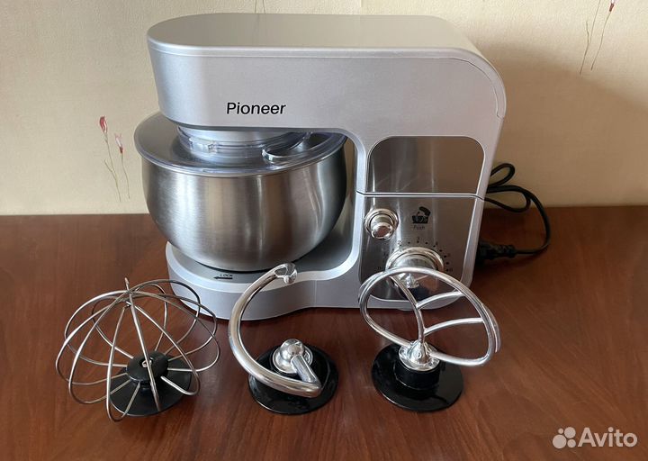 Миксер планетарный Pioneer MX323 silver, 3 л