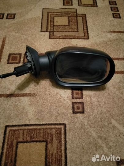 Боковое зеркало на renault logan 1 2 шт в наличии