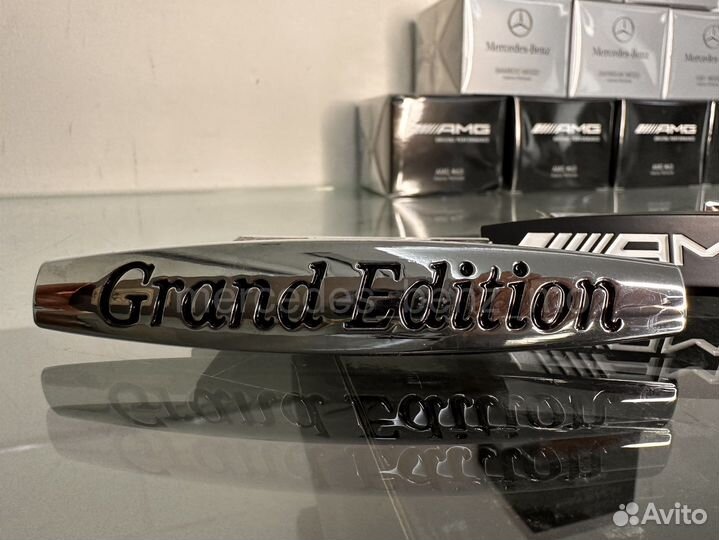 Шильдик на крыло AMG edition Avantgarde Mercedes