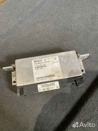Блок управления ABS BMW e34