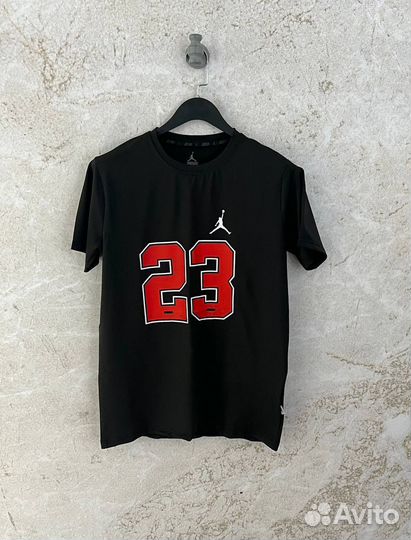 Футболка nike jordan в черном увете