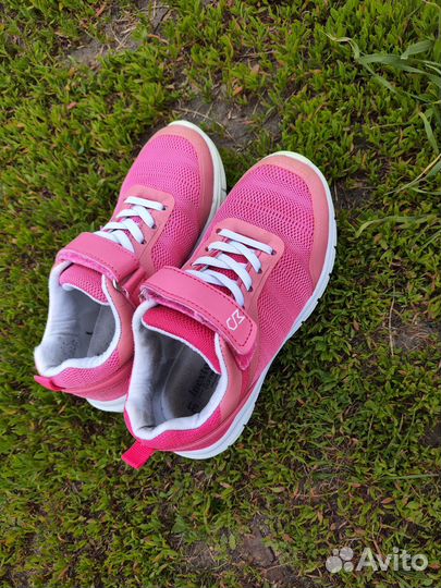 Кроссовки, сандалии летние 31