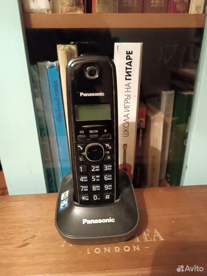 Телефон Panasonic model KX-TG1611RUN